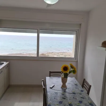 Casa Lella Torretta Mare * Марина-ди-Лиццано