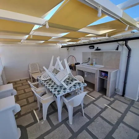 Casa Lella Torretta Mare * Марина-ди-Лиццано